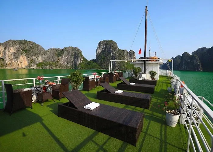 Sunlight Legend Cruise 3* Ha Long