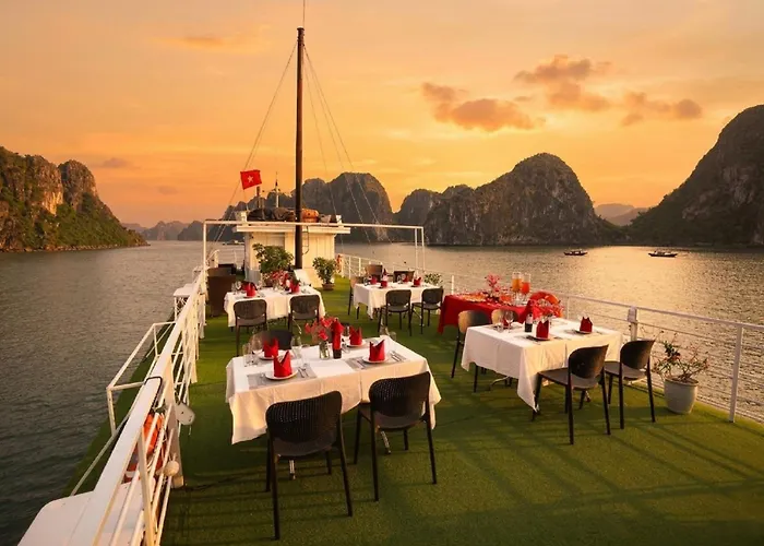 Sunlight Legend Cruise 3* Ha Long